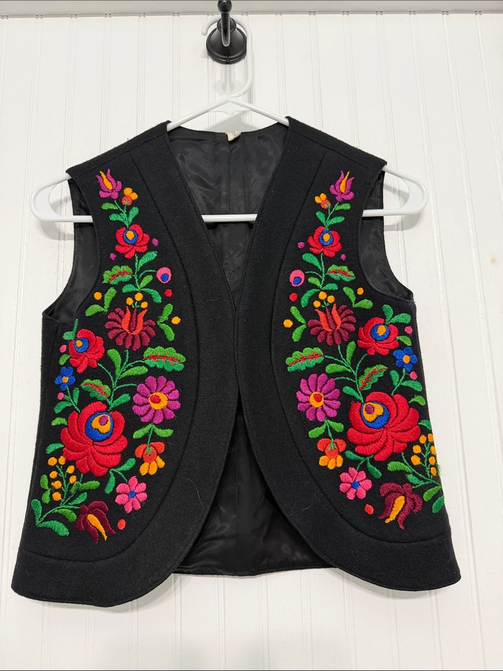HUNGARIAN FOLK wool MATYO floral embroidered Lined VEST ChildsSz EUC